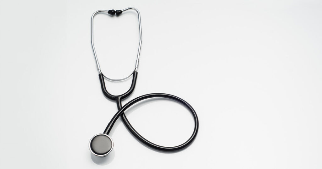 Top 10 highest paying countries for doctors blog image